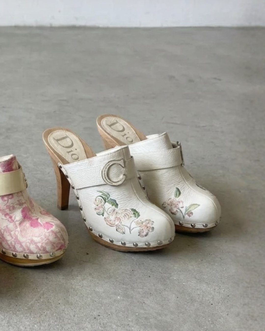 DIOR FLOWER EMBROIDERED CLOG EU37.5